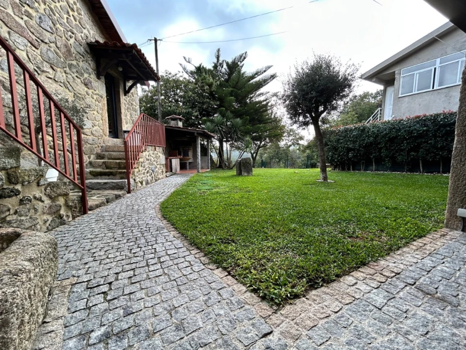 Moradia T2 para Venda em Dossãos Foto 7