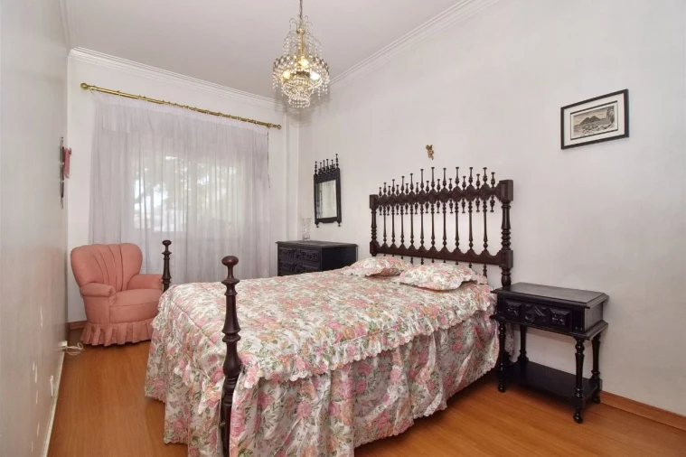 Apartamento T3 para Venda em Queluz de Baixo Foto 6