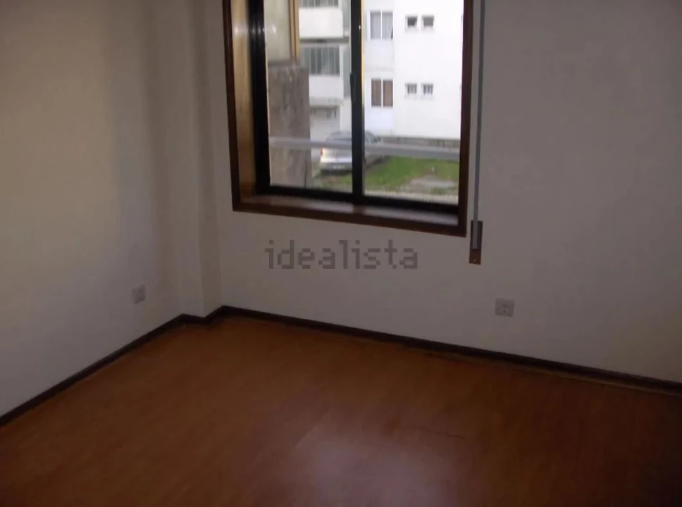 Apartamento T1 para Arrendamento em Porto Foto 4