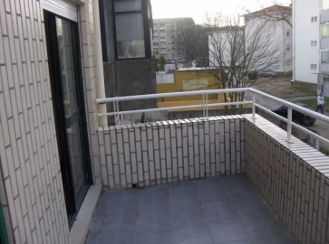 Apartamento T1 para Arrendamento em Porto