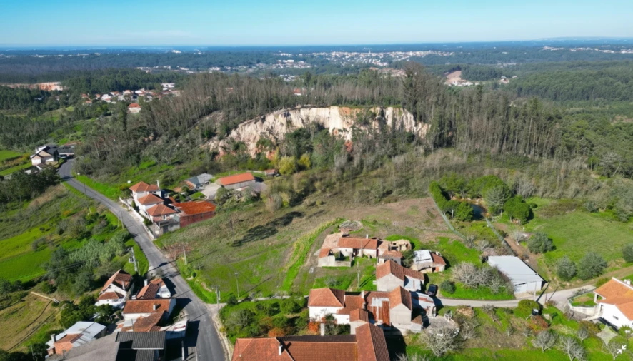 Moradia T2 para Venda em Crasto Foto 4