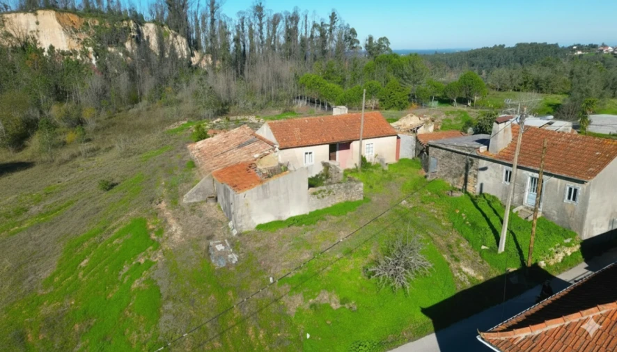 Moradia T2 para Venda em Crasto Foto 3