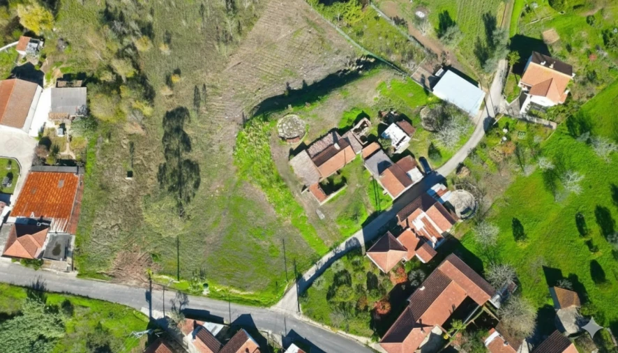 Moradia T2 para Venda em Crasto Foto 7