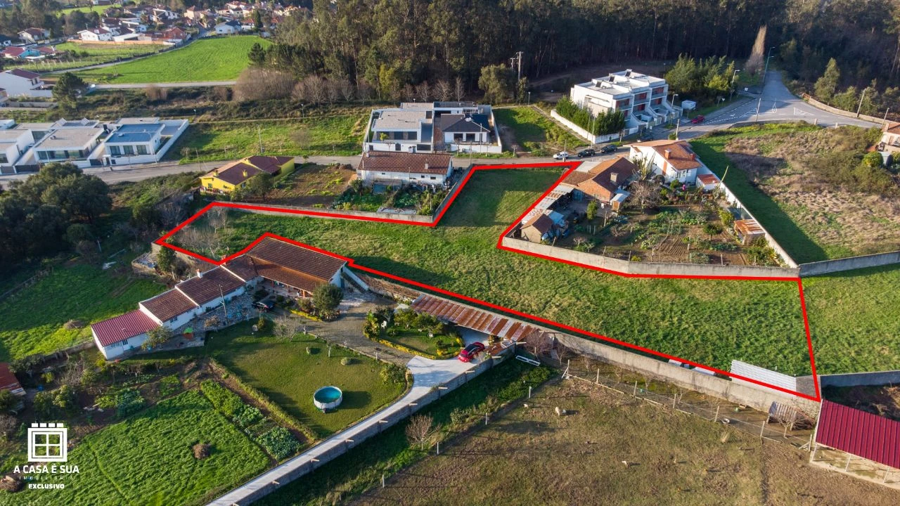 Terreno P/ Prédio para Venda em Badoucos Foto 1