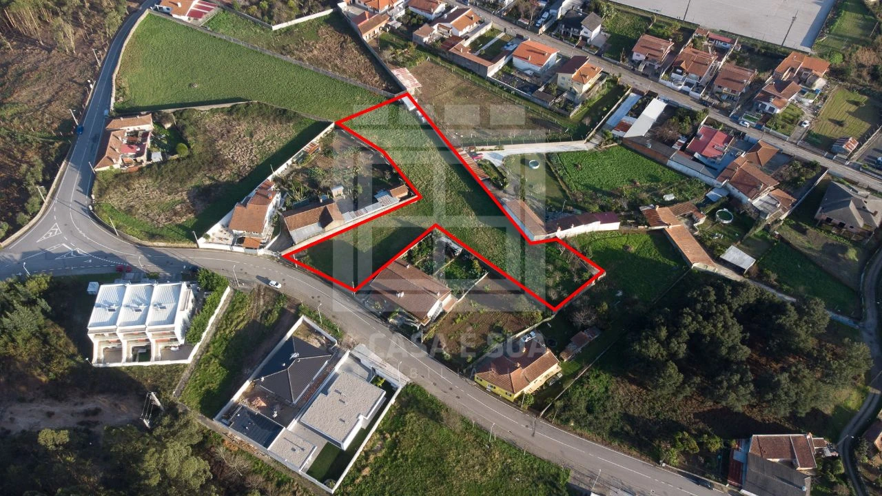 Terreno P/ Prédio para Venda em Badoucos Foto 1