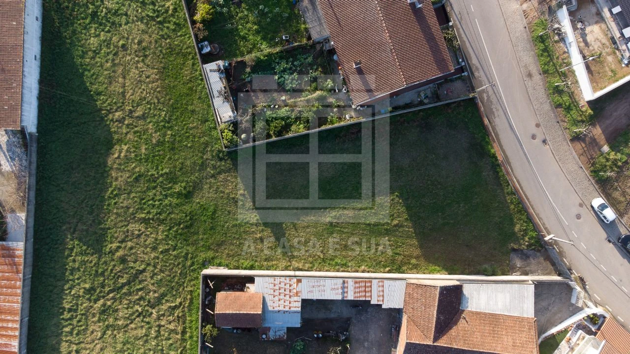 Terreno P/ Prédio para Venda em Badoucos Foto 11