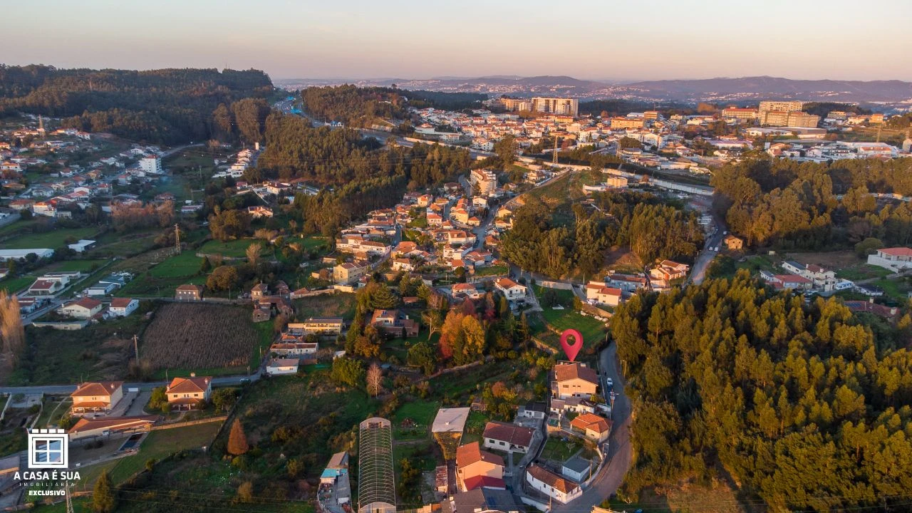 Terreno P/ Prédio para Venda em Covelo Foto 9