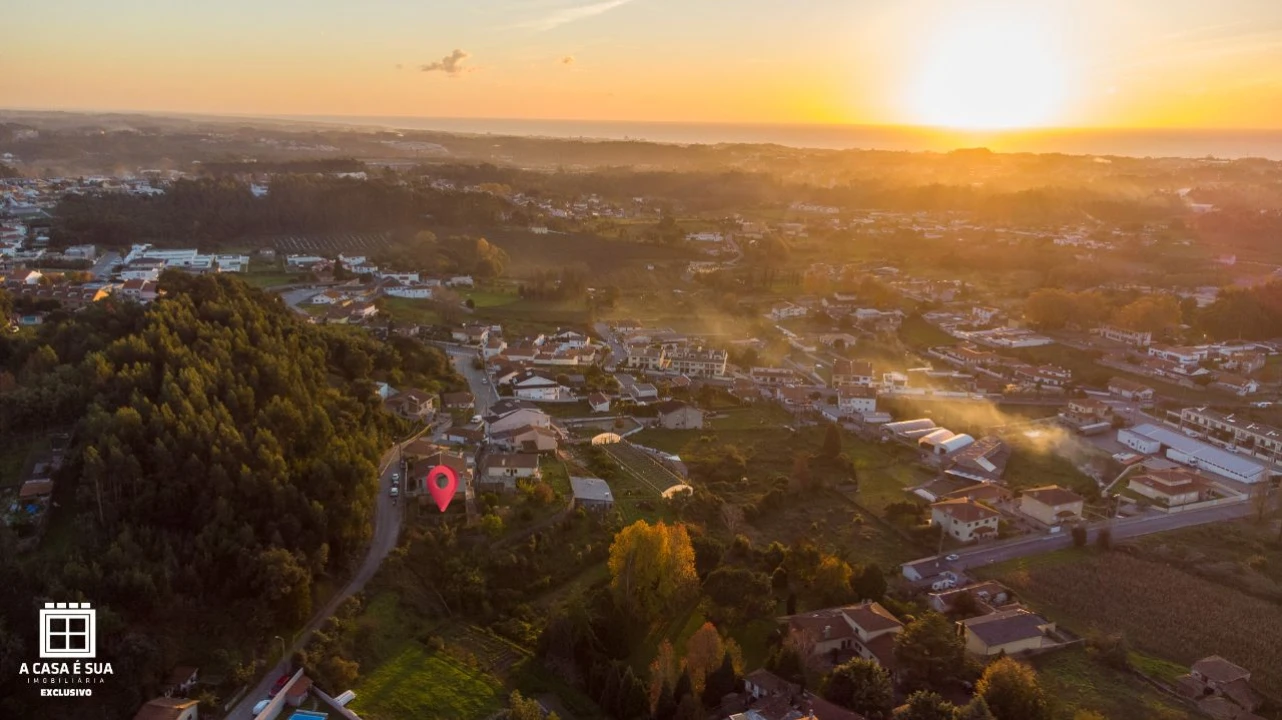 Terreno P/ Prédio para Venda em Covelo Foto 11