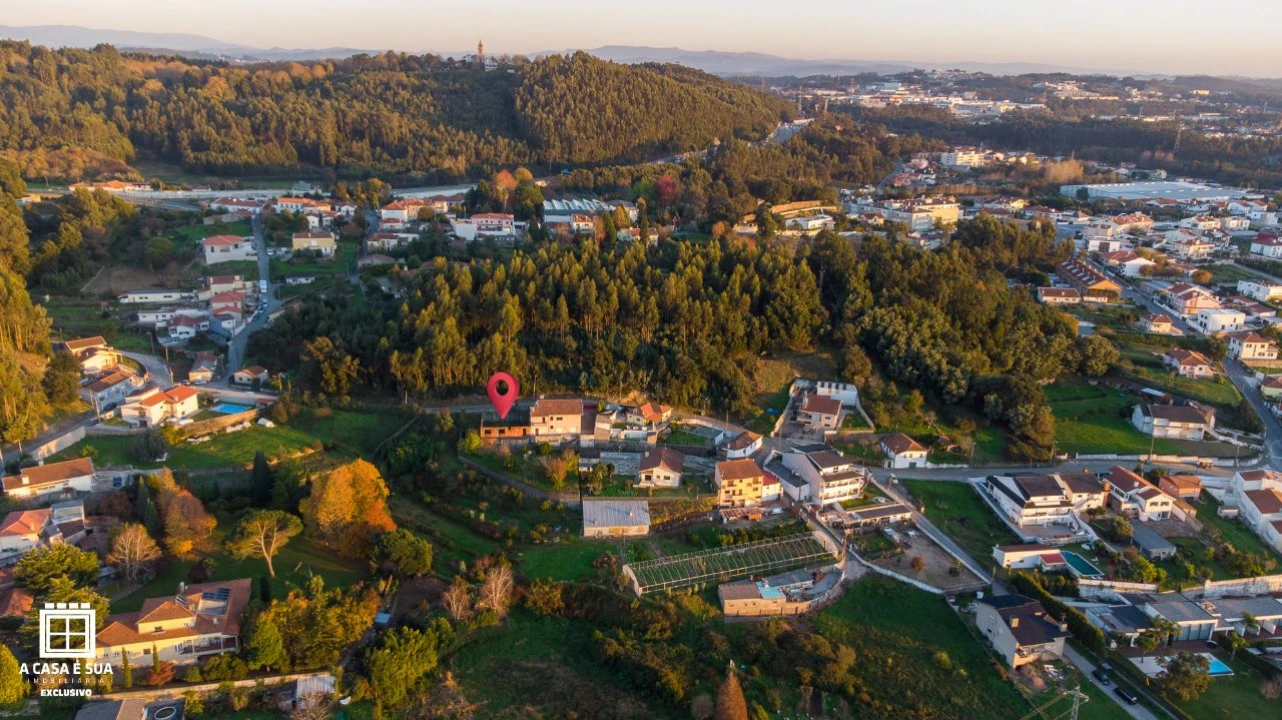 Terreno P/ Prédio para Venda em Covelo Foto 14
