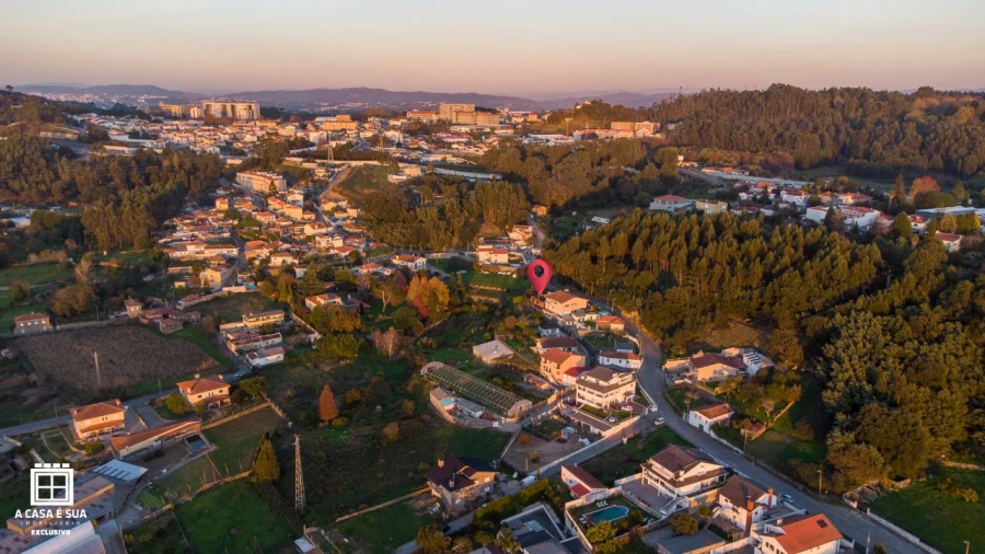 Terreno P/ Prédio para Venda em Covelo Foto 10
