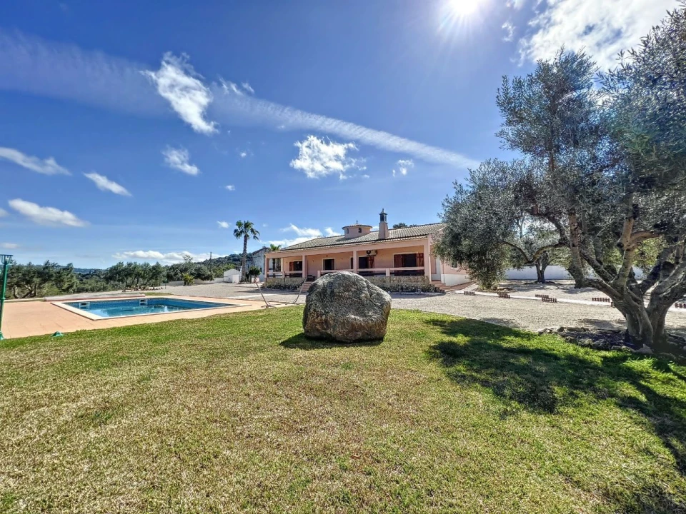 Moradia T3 para Arrendamento em Loule Foto 4