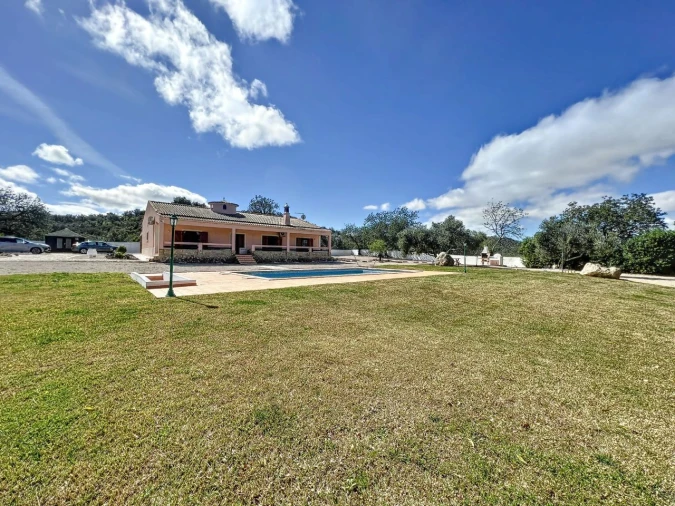 Moradia T3 para Arrendamento em Loule Foto 3