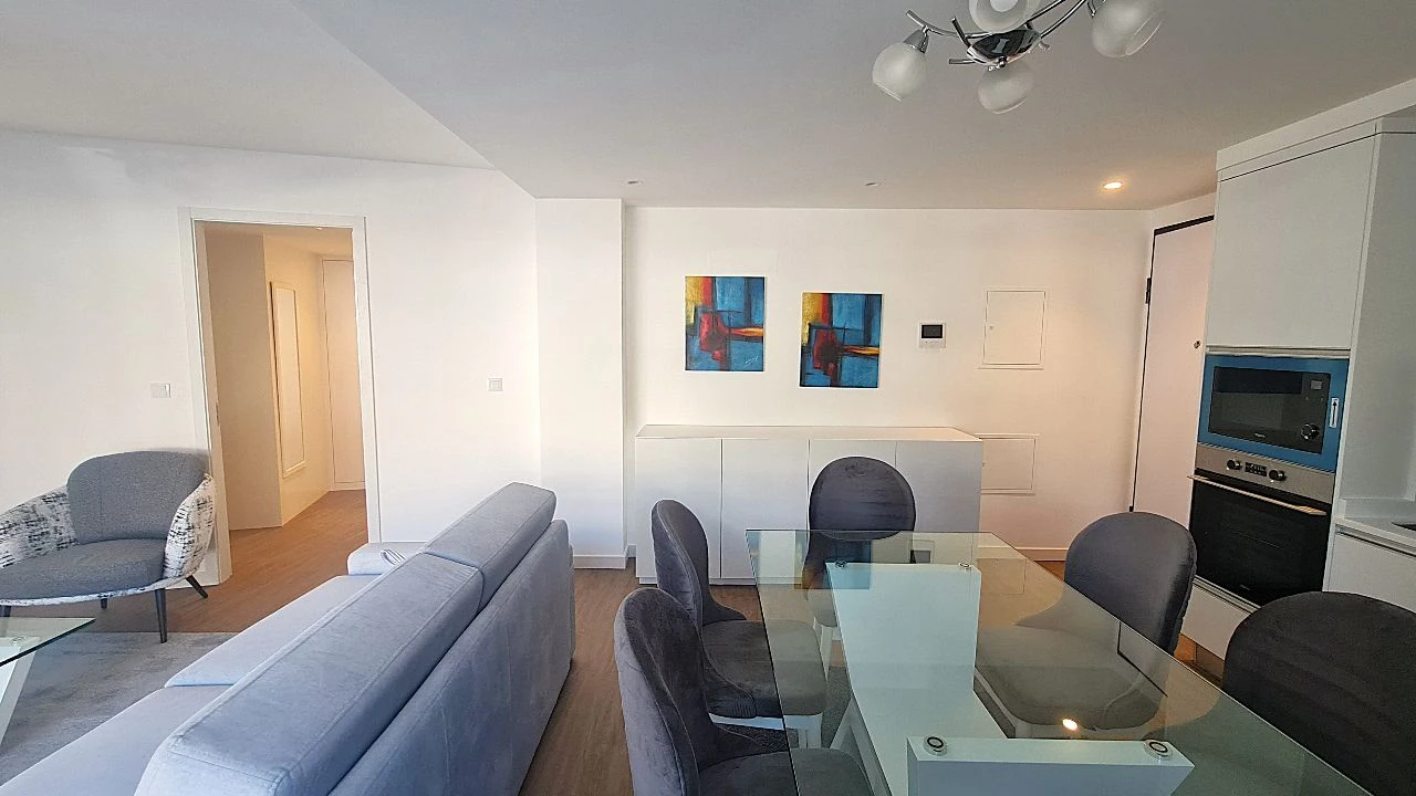 Apartamento T1 para Arrendamento em Câmara de Lobos Foto 4