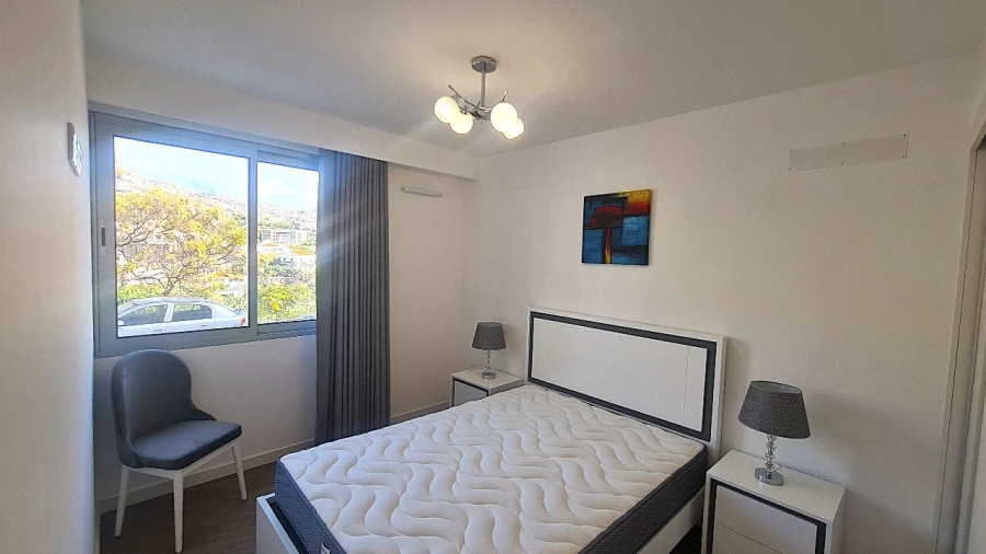 Apartamento T1 para Arrendamento em Câmara de Lobos Foto 11