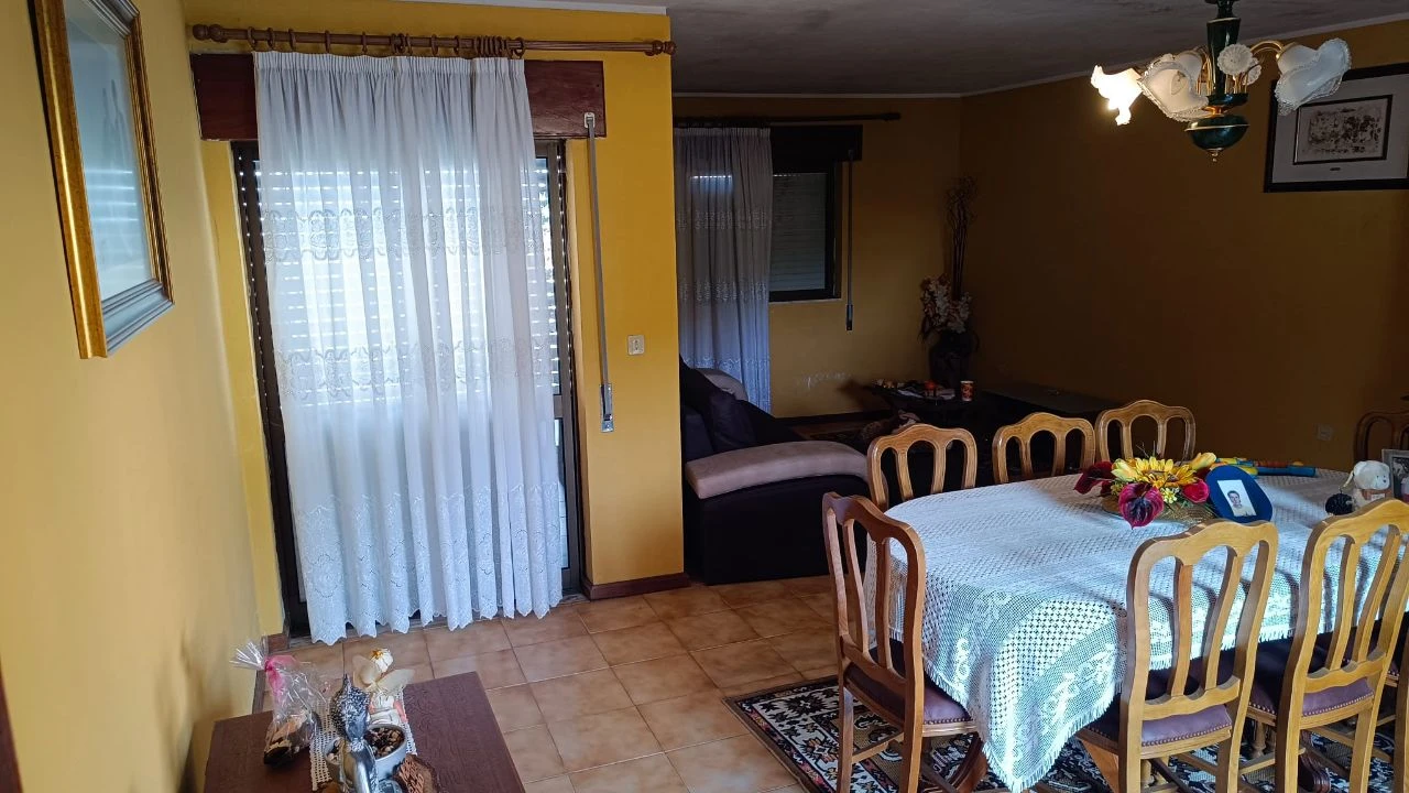 Moradia T4 para Venda em São Tomé de Covelas Foto 3