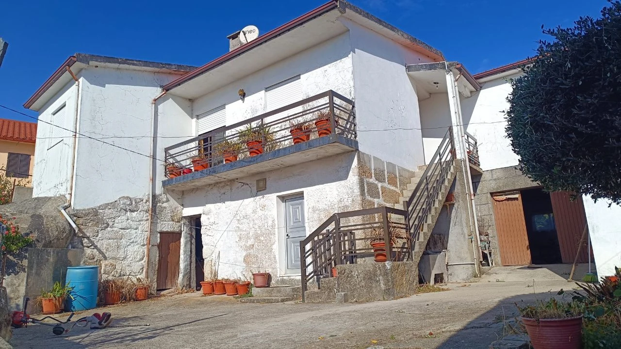 Moradia T4 para Venda em São Tomé de Covelas Foto 9