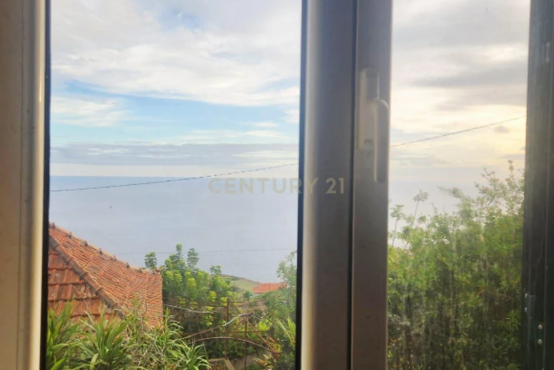 Moradia T4 para Venda em Prazeres Foto 16