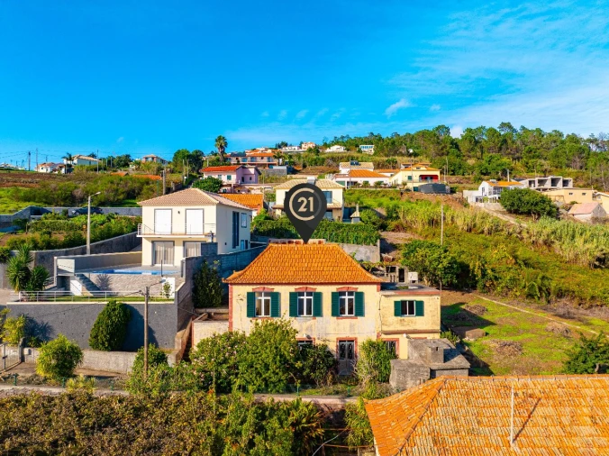 Moradia T4 para Venda em Prazeres Foto 13