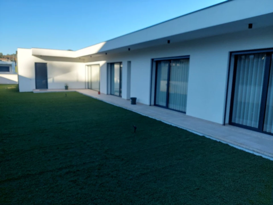 Moradia T3 para Venda em Braga Foto 2