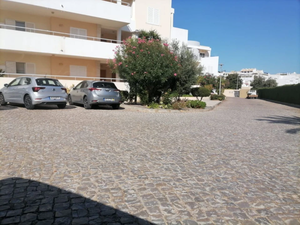 Apartamento T1 para Arrendamento em Alvor Foto 3