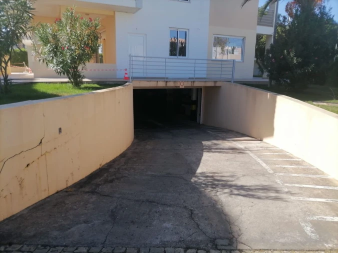 Apartamento T1 para Arrendamento em Alvor Foto 9
