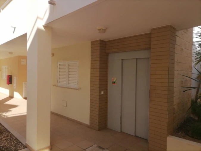 Apartamento T1 para Arrendamento em Alvor Foto 40
