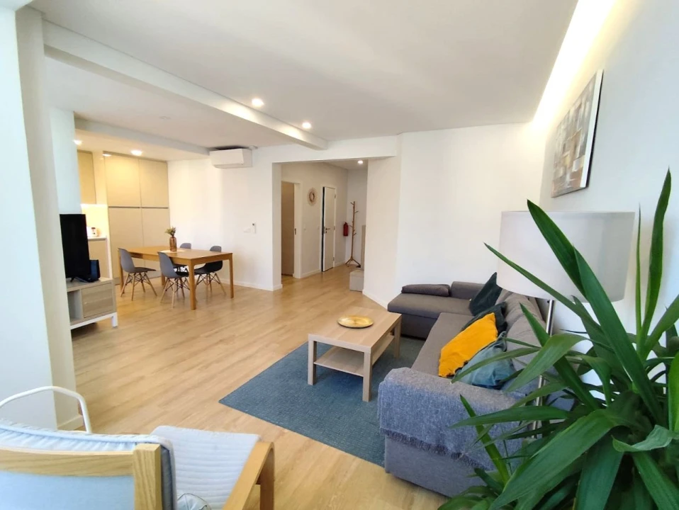 Apartamento T2 para Arrendamento em Estoril Foto 1