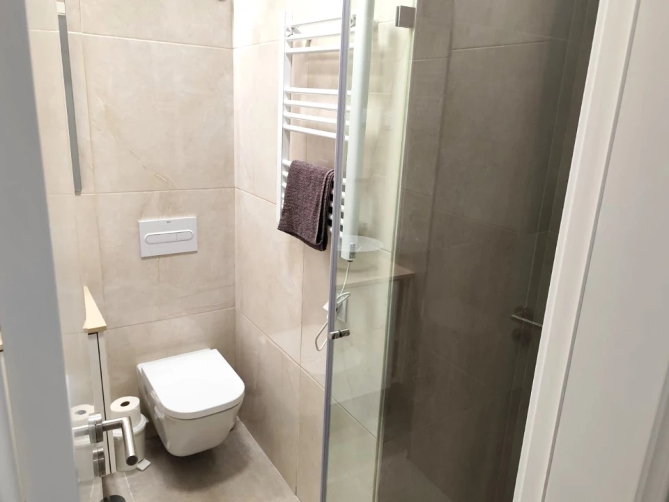 Apartamento T2 para Arrendamento em Estoril Foto 7