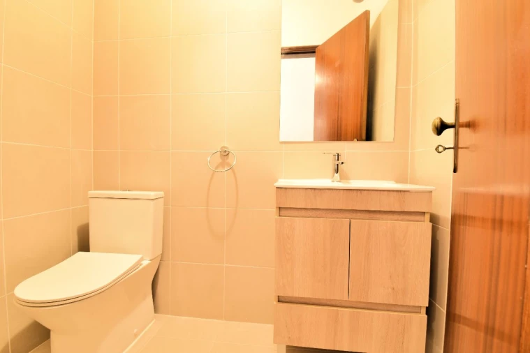 Apartamento T3 para Arrendamento em Estoril Foto 7