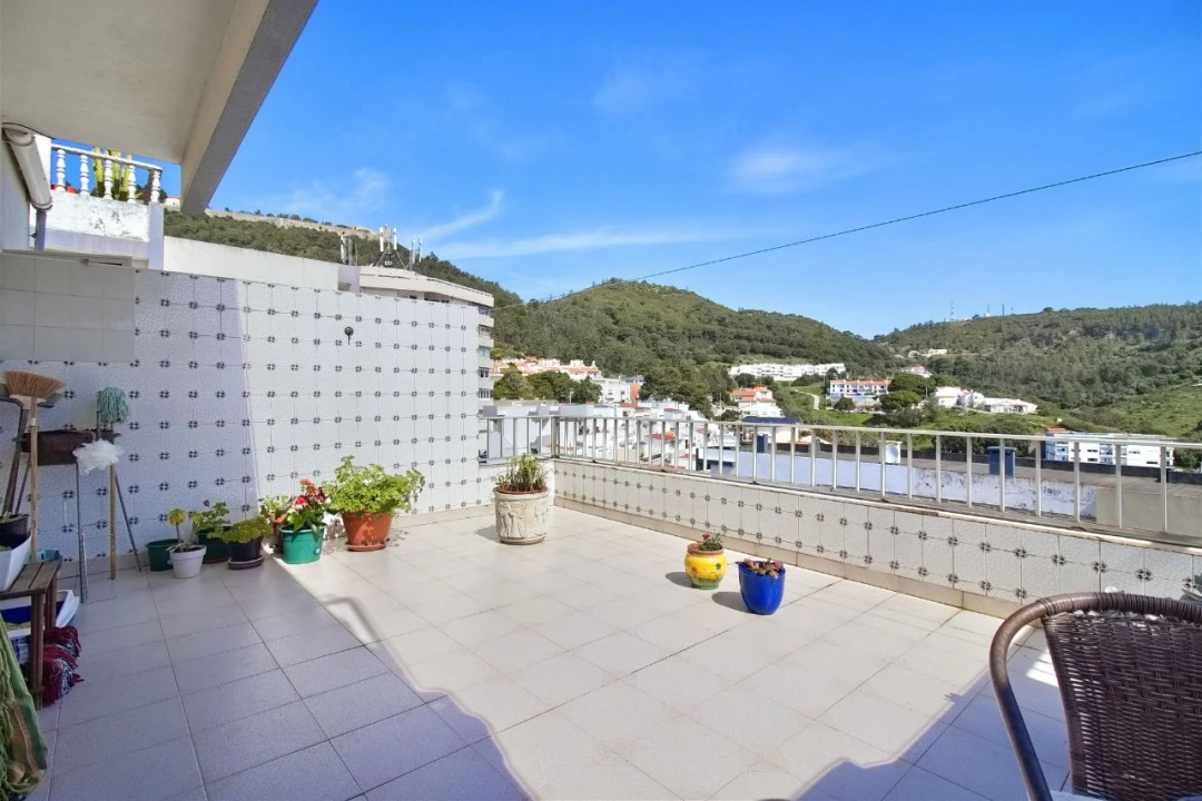Apartamento T1 para Venda em Sesimbra Foto 1