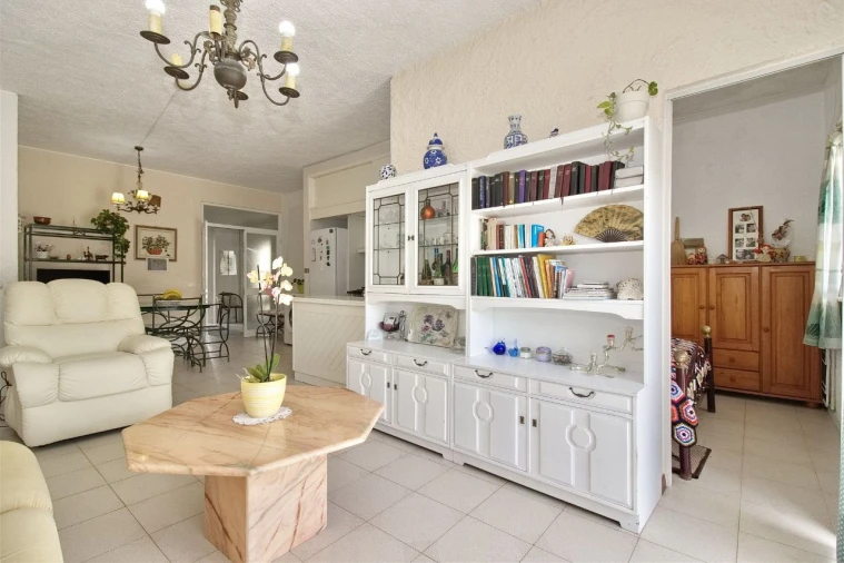 Apartamento T1 para Venda em Sesimbra Foto 3