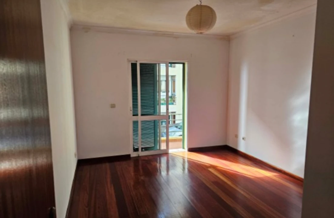 Apartamento T2 para Venda em Santa Cruz Foto 12