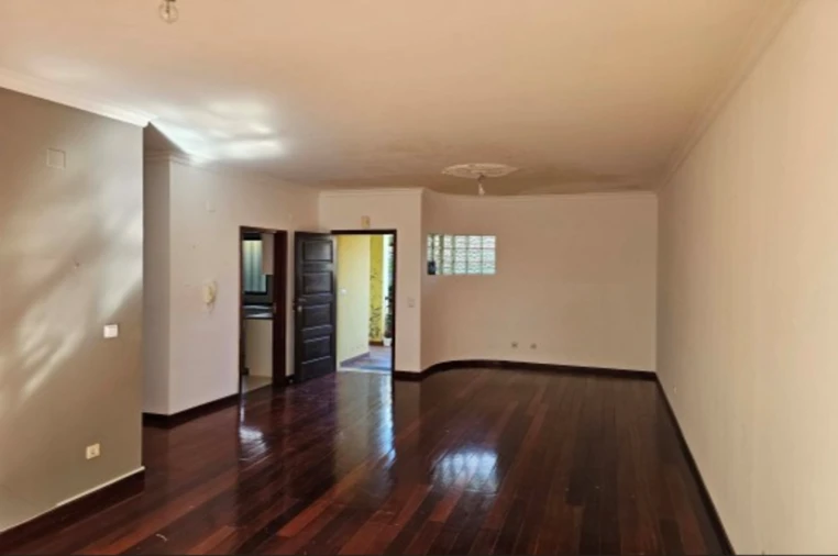 Apartamento T2 para Venda em Santa Cruz Foto 4