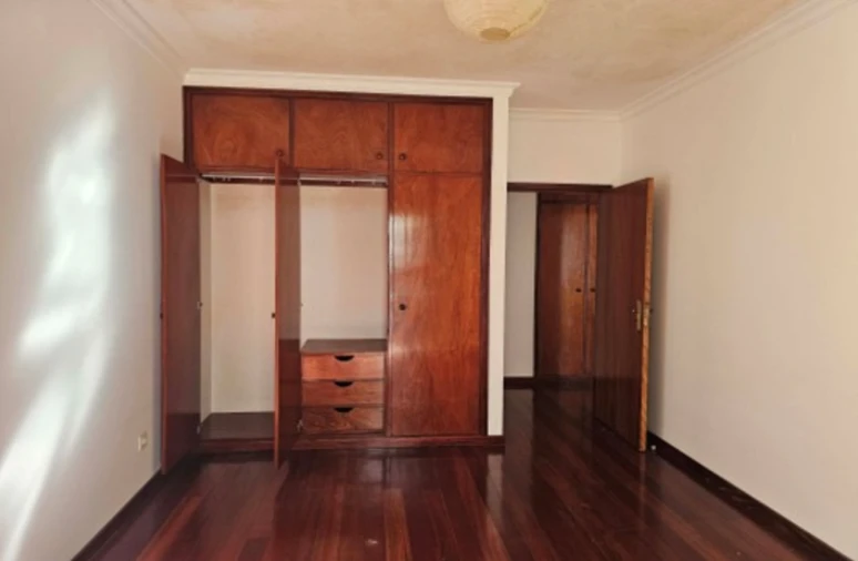 Apartamento T2 para Venda em Santa Cruz Foto 11