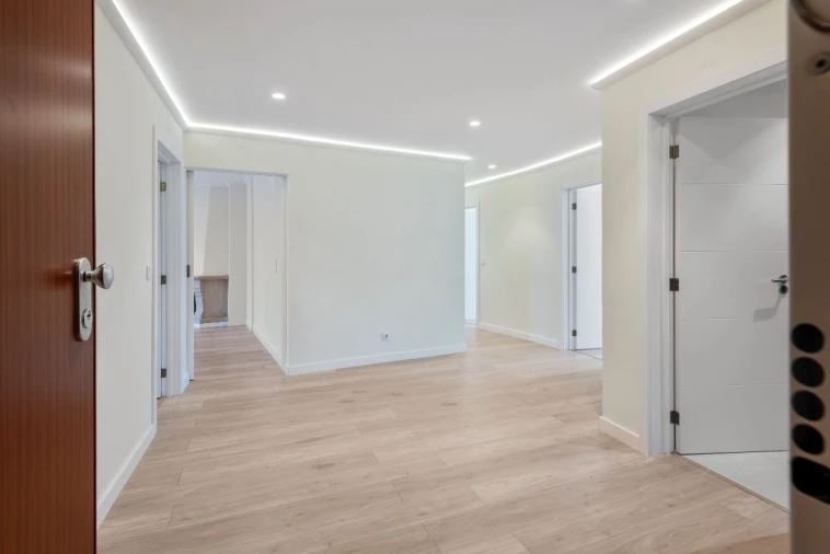 Apartamento T4 para Venda em Queluz Foto 22