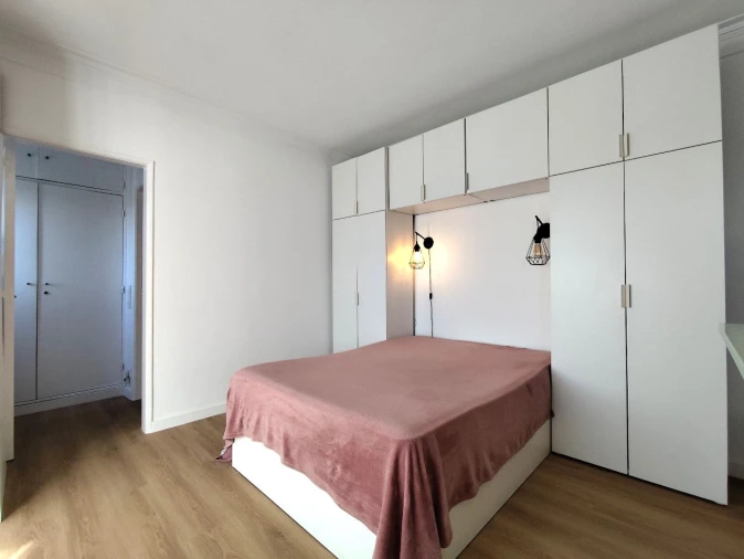 Apartamento T0 para Arrendamento em Monte Estoril Foto 2