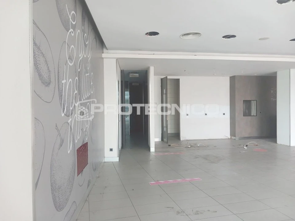 Loja para Venda em Aveiro Foto 7