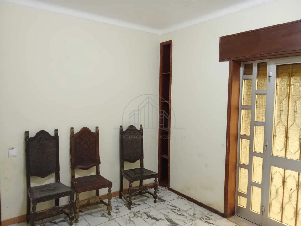 Apartamento T1 para Arrendamento em Perosinho Foto 9