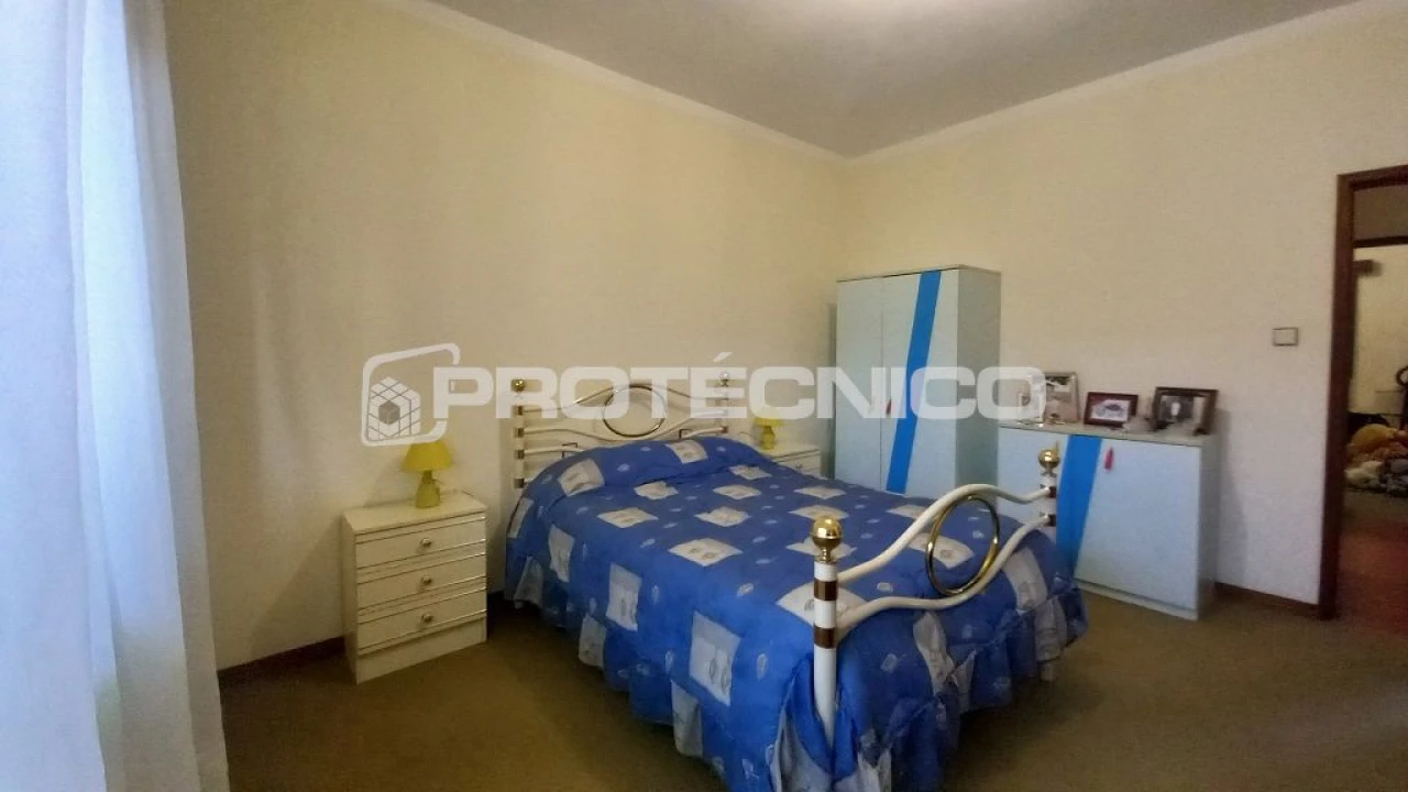 Moradia T3 para Venda em Ribança Foto 14