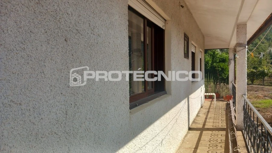 Moradia T3 para Venda em Ribança Foto 3