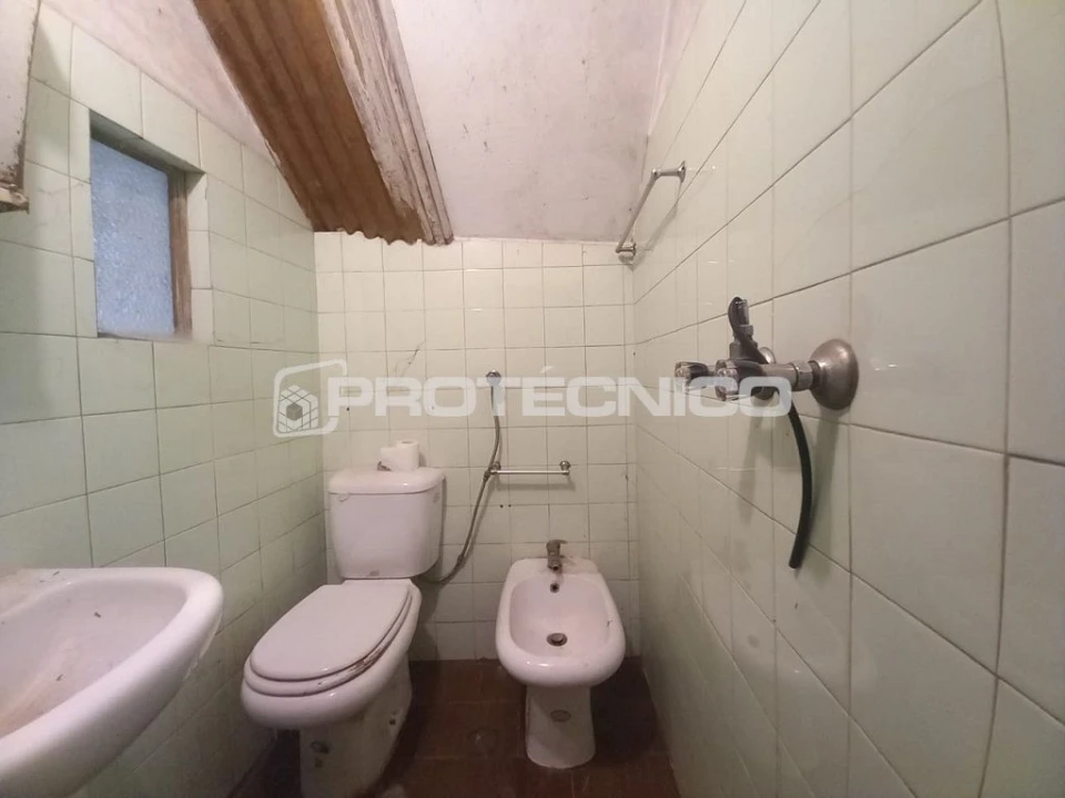 Moradia T3 para Venda em Alquerubim Foto 18