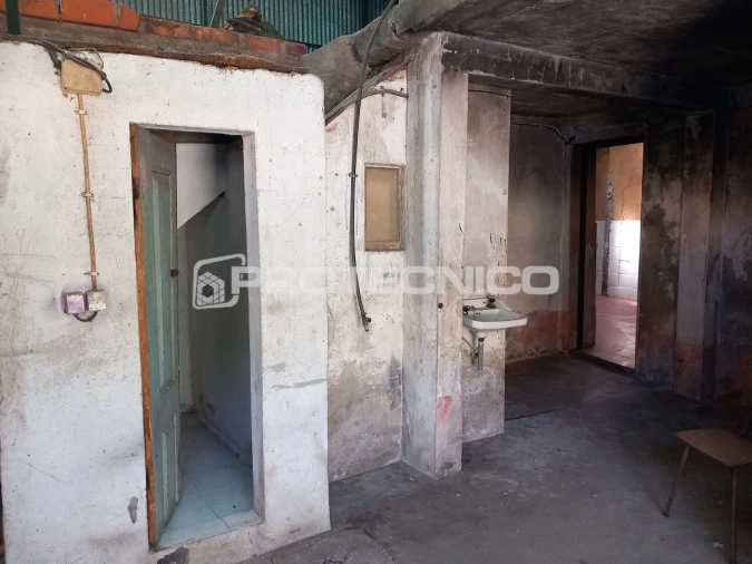 Moradia T3 para Venda em Alquerubim Foto 15