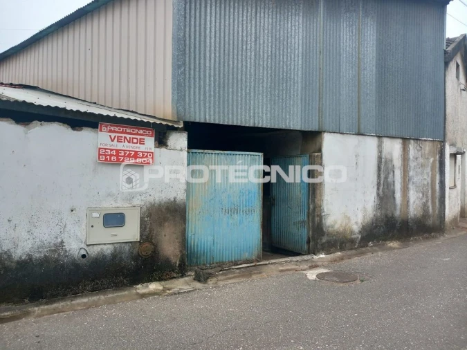 Moradia T3 para Venda em Alquerubim Foto 33