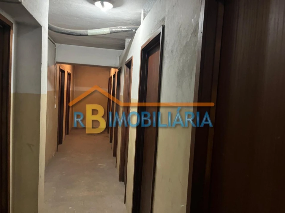 Apartamento T1 para Venda em Santa Maria de Lamas Foto 5