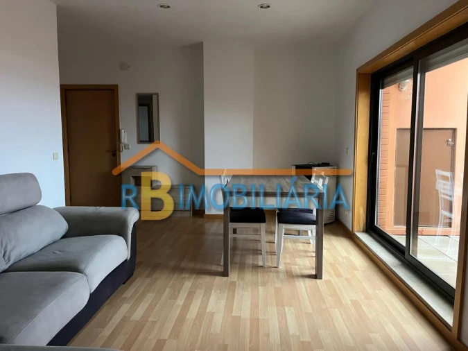 Apartamento T1 para Venda em Santa Maria de Lamas Foto 8