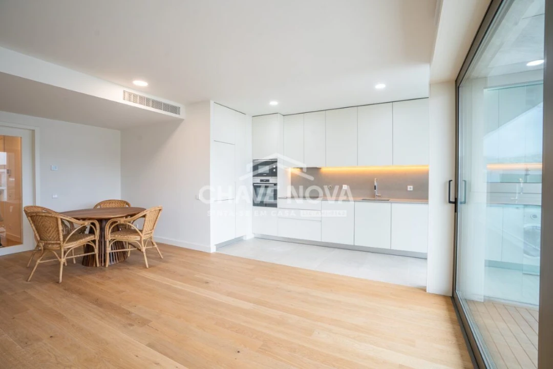 Apartamento T2 para Arrendamento em Vila Nova de Gaia Foto 2