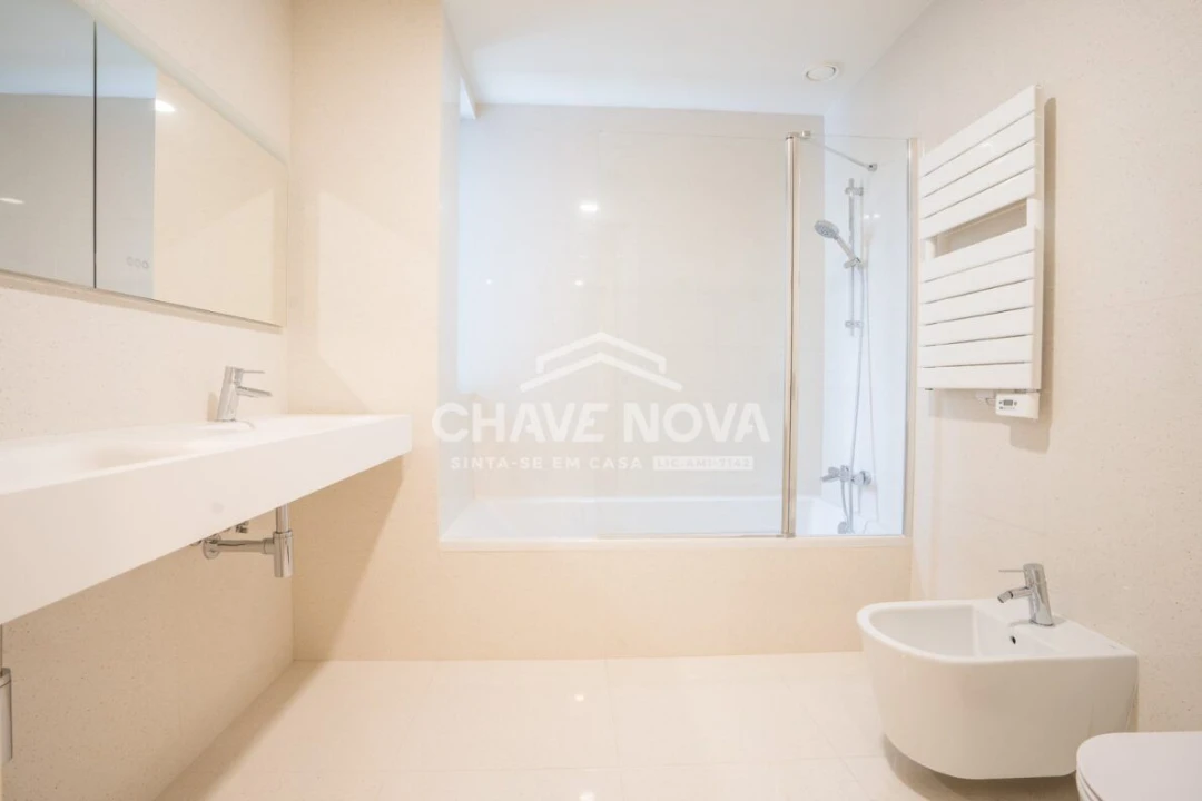 Apartamento T2 para Arrendamento em Vila Nova de Gaia Foto 6