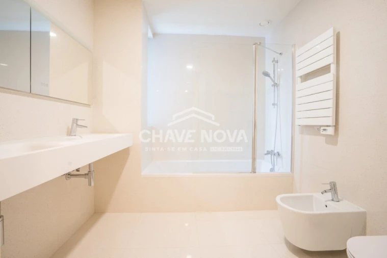 Apartamento T2 para Arrendamento em Vila Nova de Gaia Foto 6
