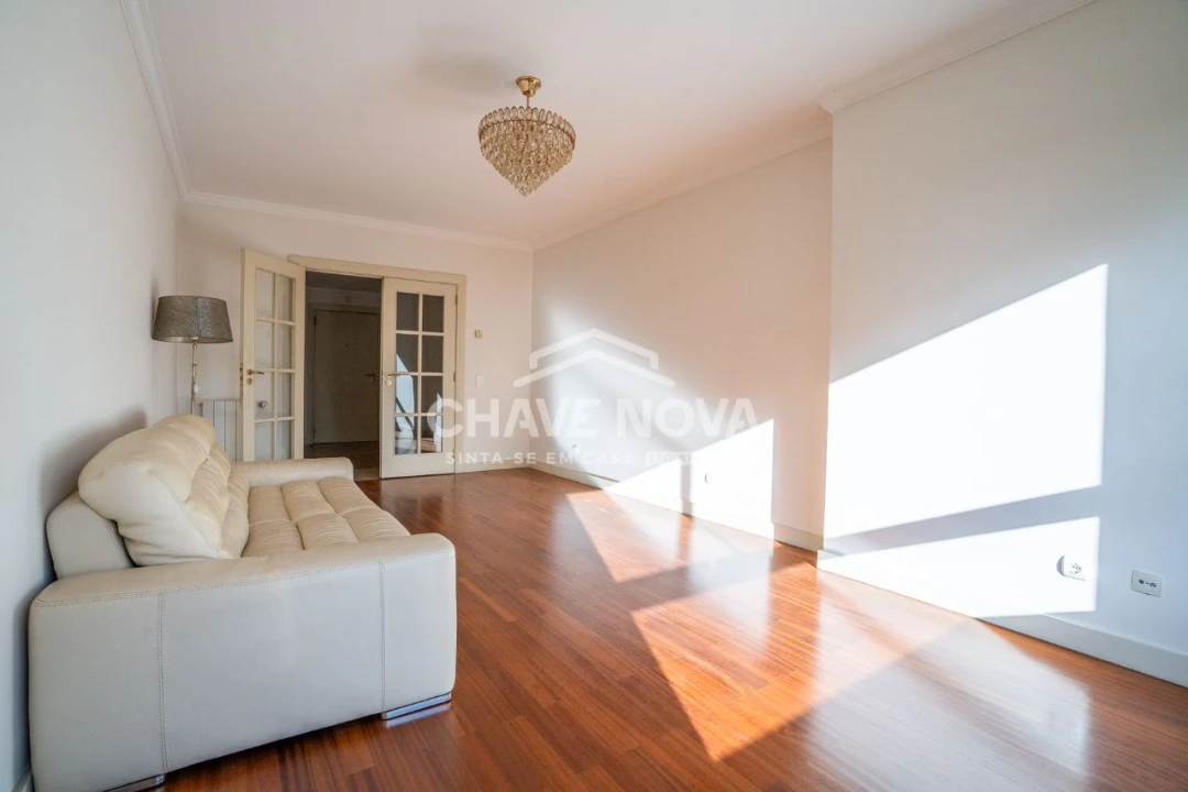 Apartamento T1 para Venda em Vila Nova de Gaia Foto 2