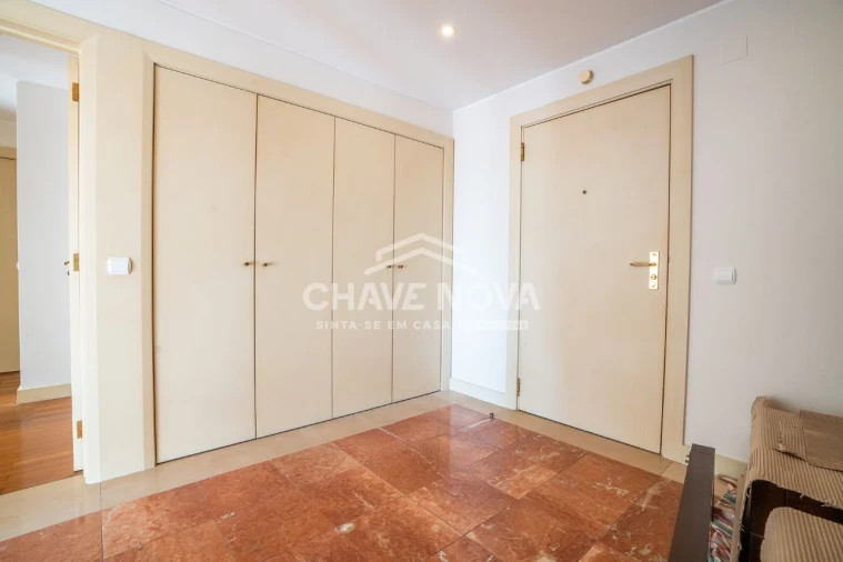 Apartamento T1 para Venda em Vila Nova de Gaia Foto 5